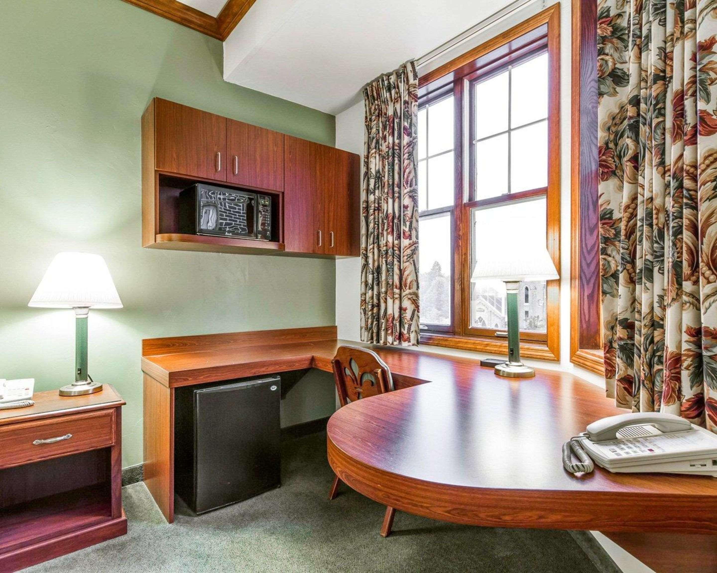 Kress Inn, Ascend Hotel Collection De Pere Экстерьер фото