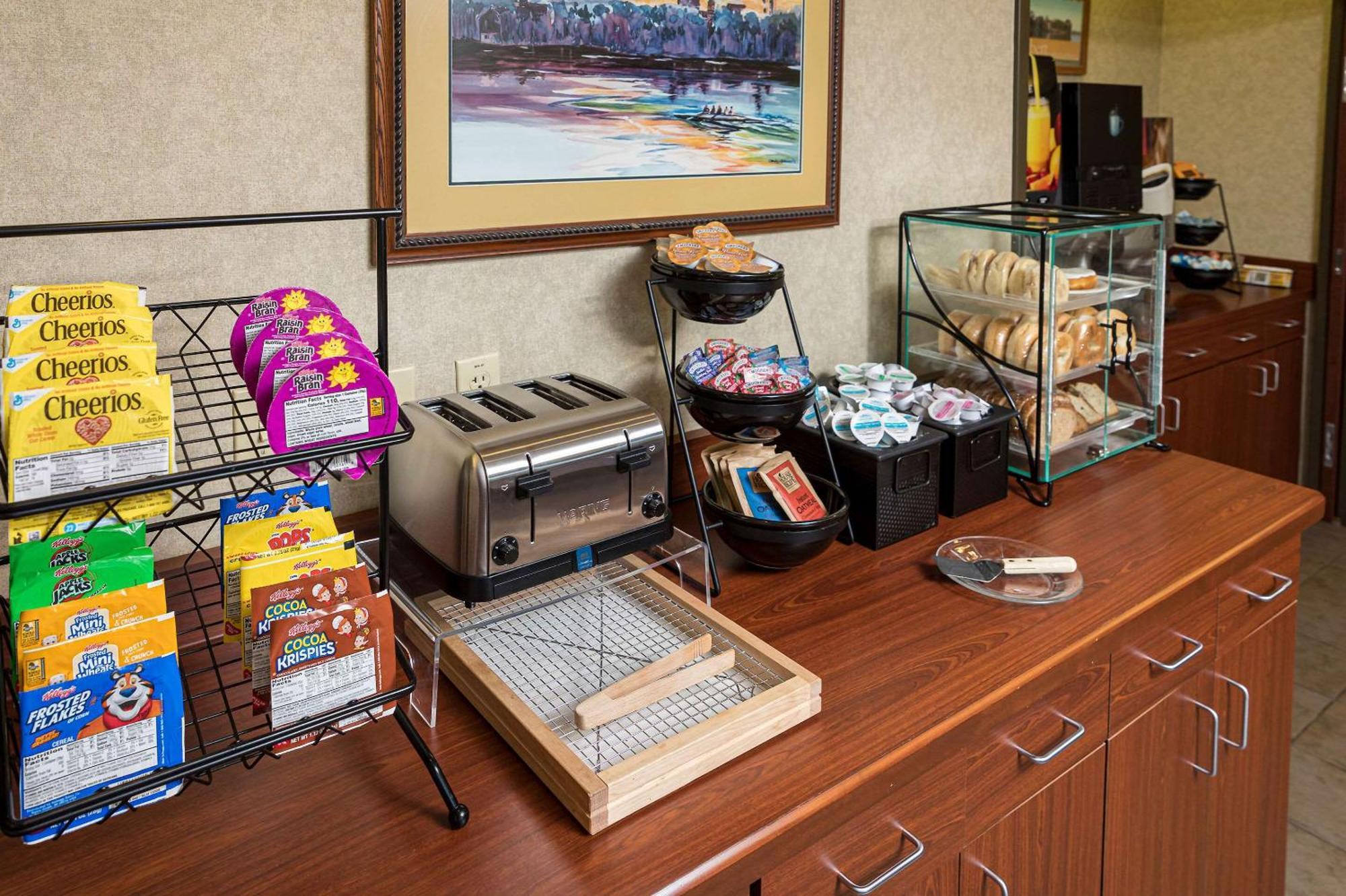 Kress Inn, Ascend Hotel Collection De Pere Экстерьер фото
